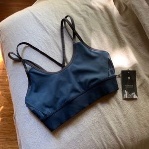 NWT✨ Mountain Hardwear Tonsai Bralette